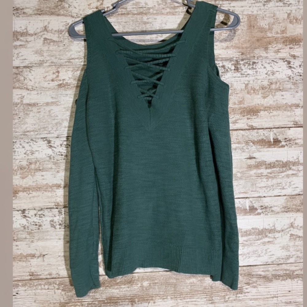green cold shoulder sweater!
